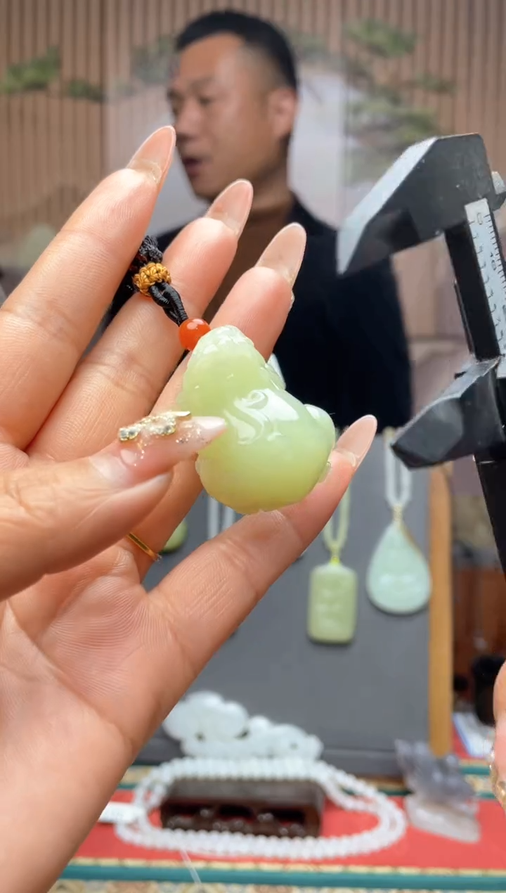 【闪购商品】和田玉颈饰未镶嵌一