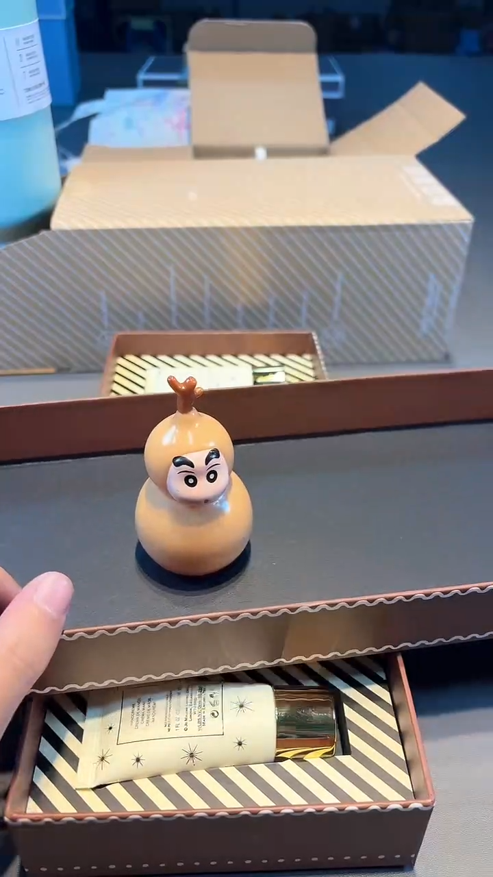 【闪购商品】瓷片祖护手霜套新号开播啦全场福利保正保真