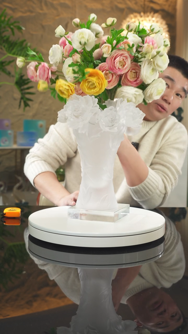 【闪购商品】摆件设计款纯色牡丹花瓶摆件