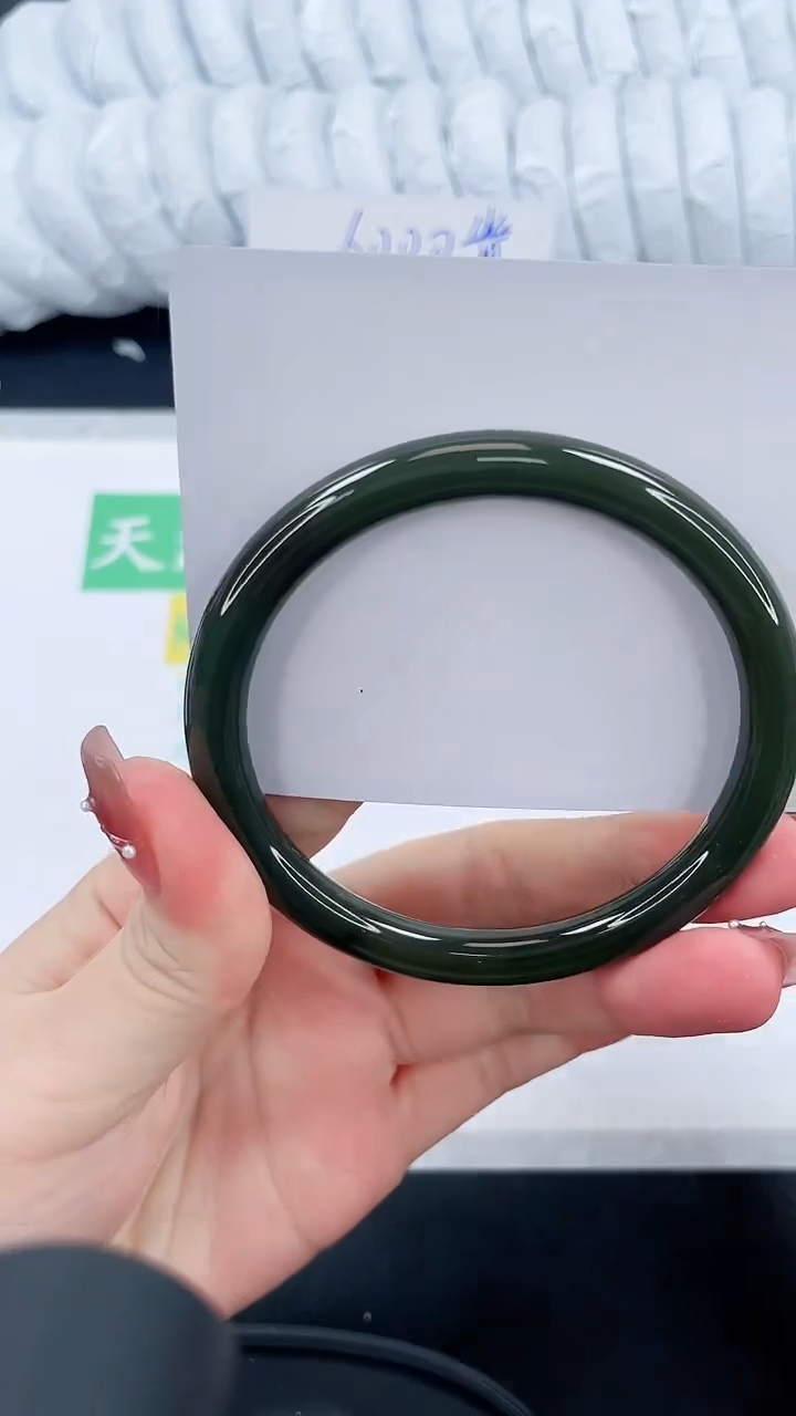 【闪购商品】和田玉手镯未镶嵌105-61.2