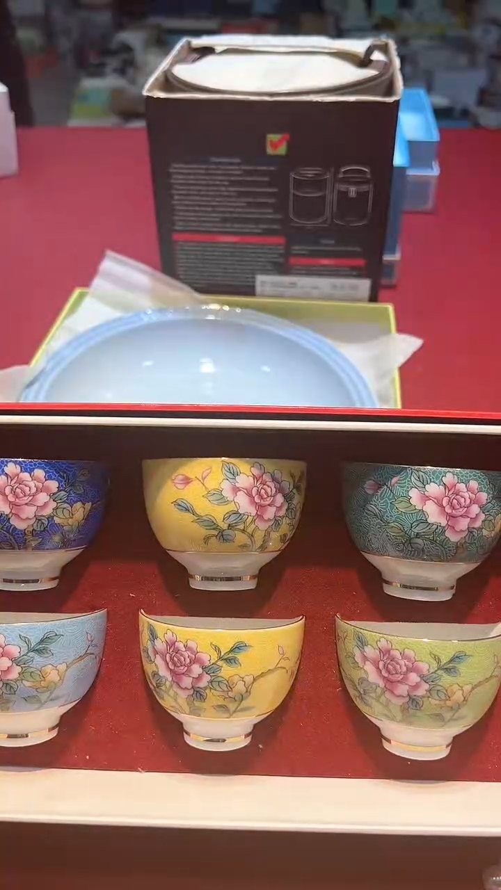 【闪购商品】瓷片锅碗瓢盆一件不剩