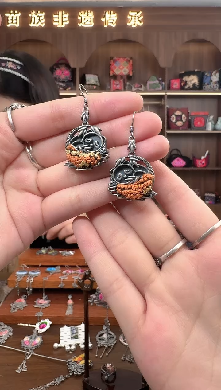 【闪购商品】织绣扶光苗绣传承123