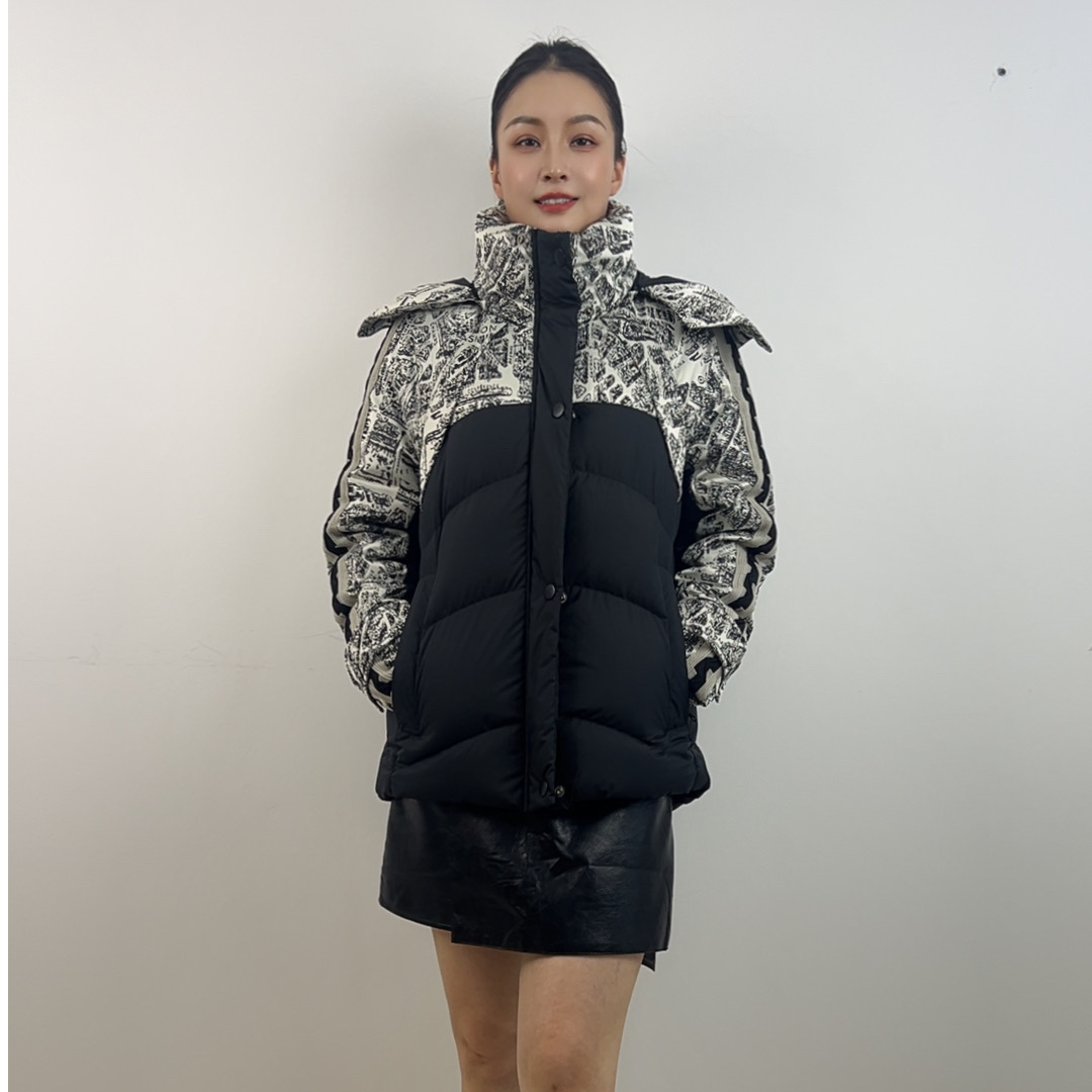 埃文羽绒服8265828  中款连帽花色时尚版