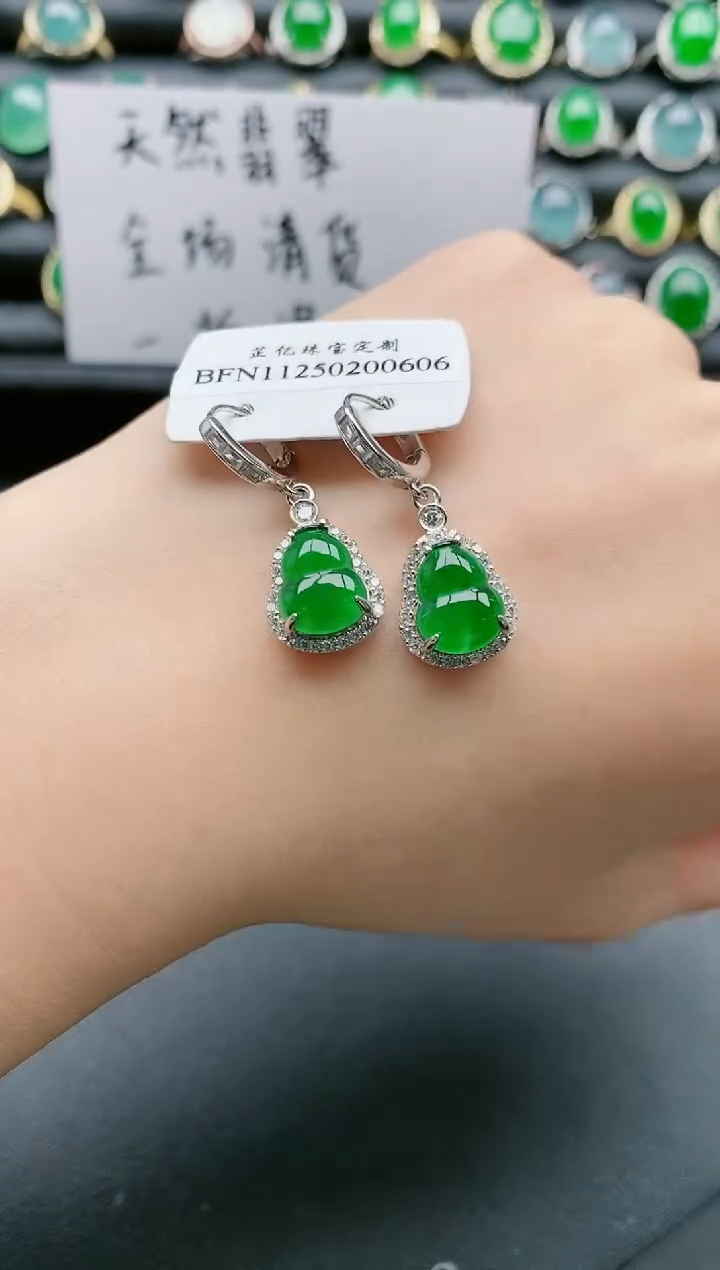 【闪购商品】翡翠戒指银S925镶嵌111111