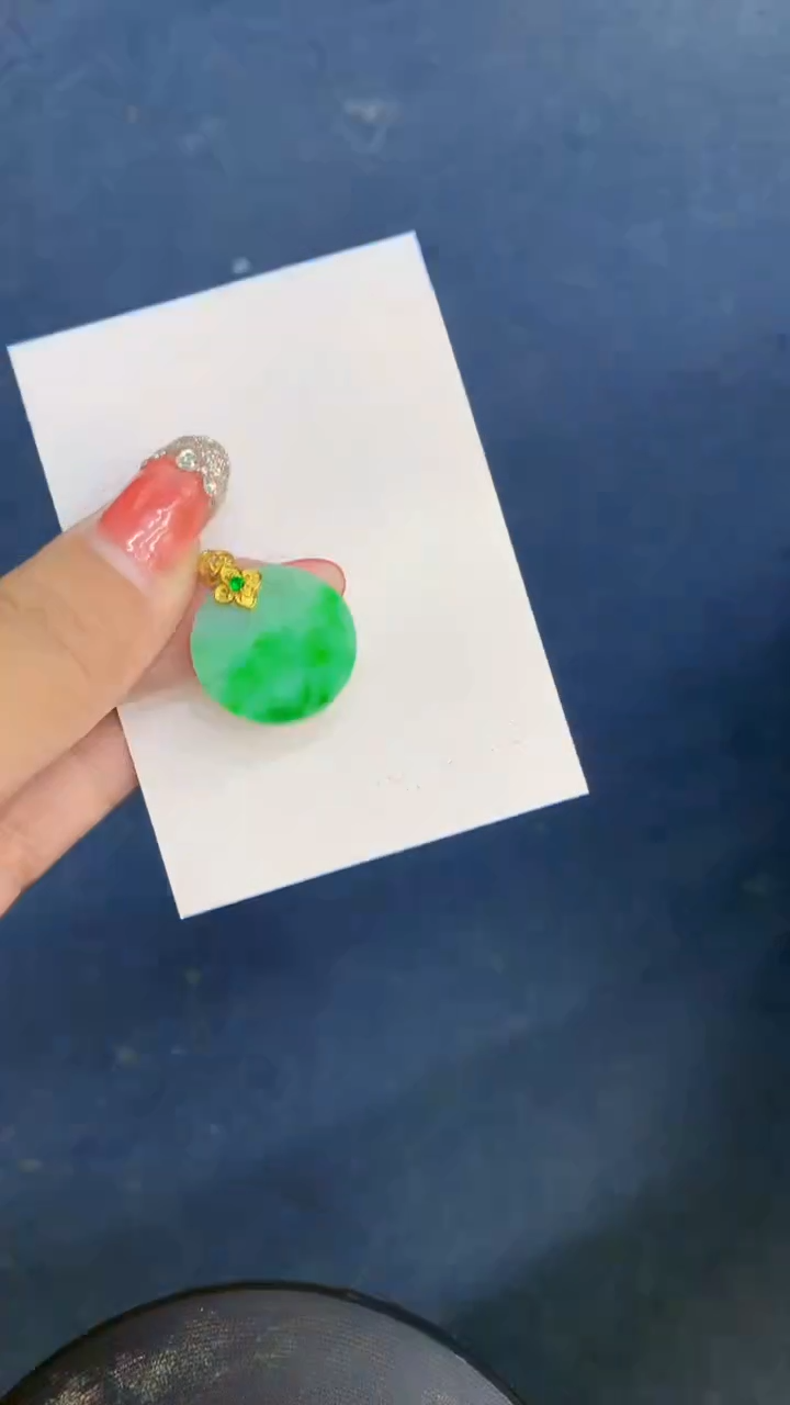 颈饰未镶嵌翡翠1