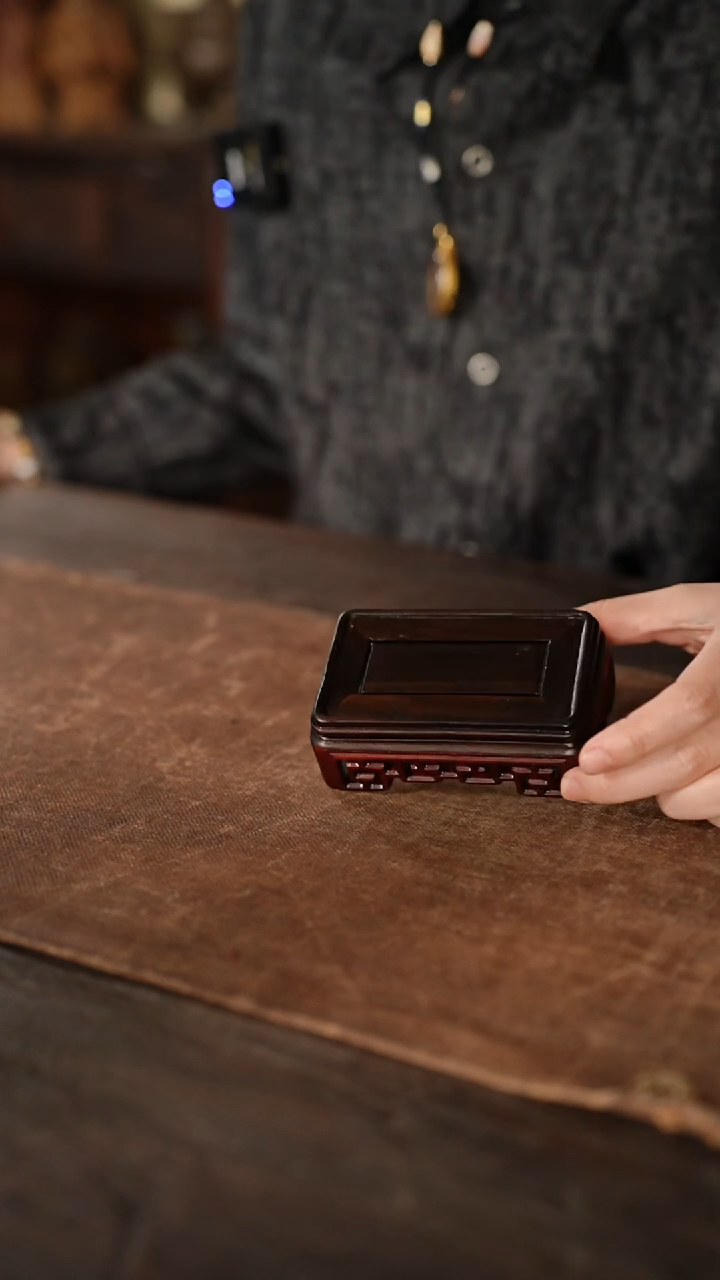 【闪购商品】底座 长10.5高3.5宽6。