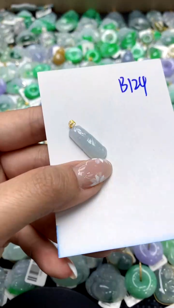 【闪购商品】翡翠颈饰18K金镶嵌111111111111111111