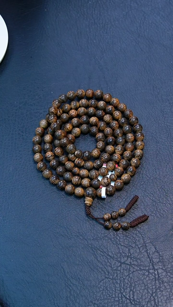 【闪购商品】沉香手串0.8*108菩萨棋沉水多圈40克