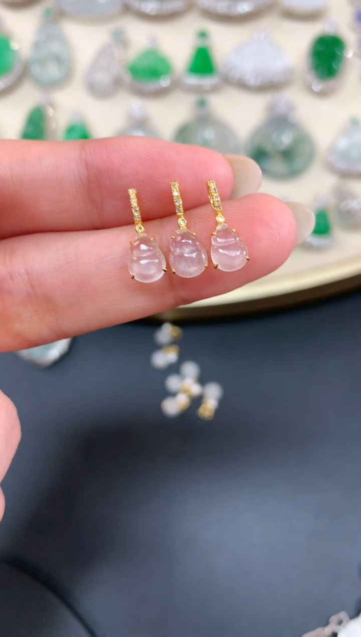 【闪购商品】翡翠吊坠(不含链)18K金镶嵌A663|880|(多样性发)