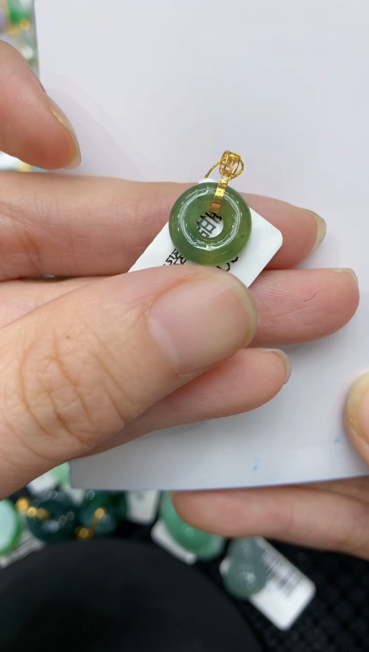 【闪购商品】翡翠颈饰18K金镶嵌111111111