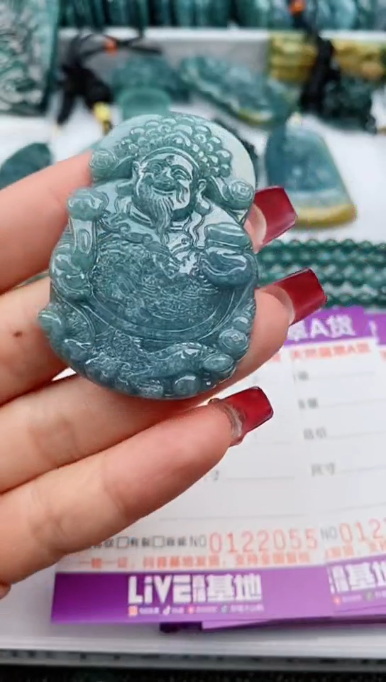 【闪购商品】翡翠颈饰未镶嵌         