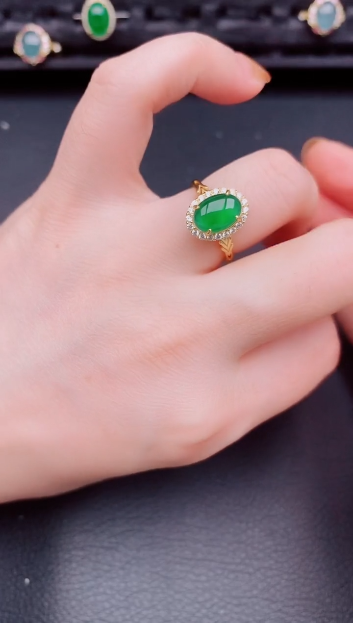 【闪购商品】翡翠戒指银S925镶嵌天然a货翡翠585