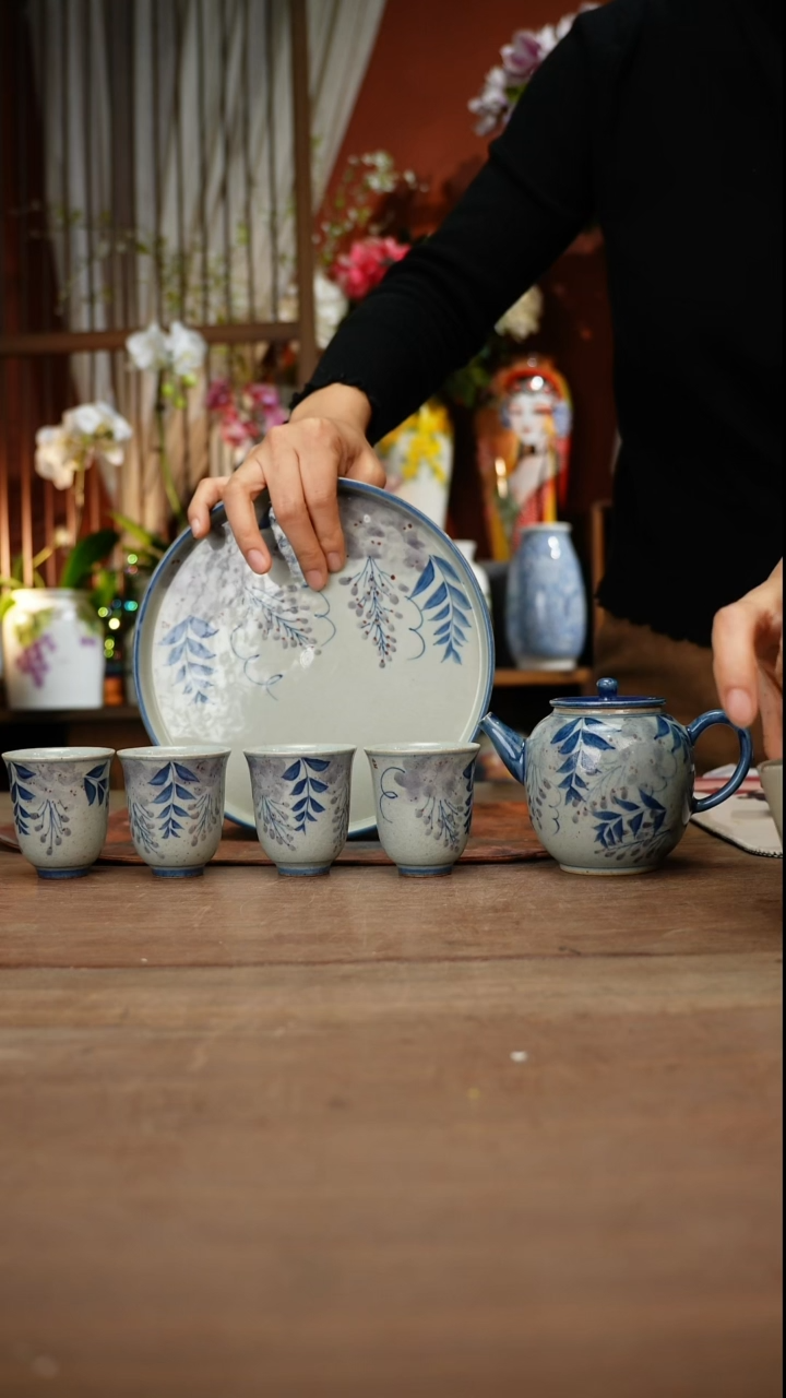 当代高温釉下彩手绘陶瓷餐具