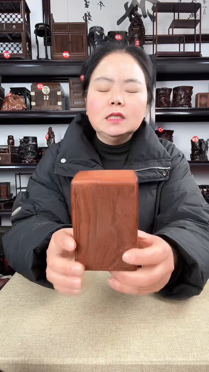 【闪购商品】木2292老李红木工艺品