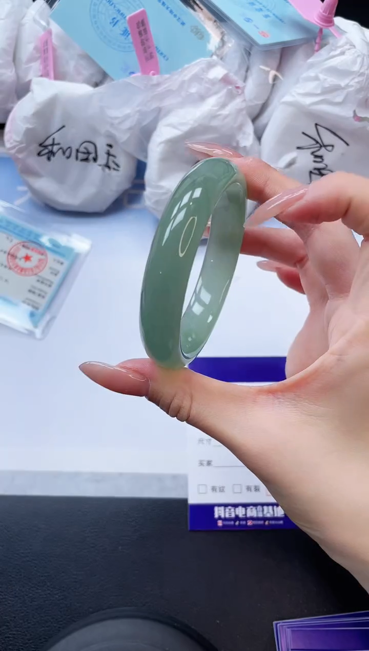 未镶嵌手镯石英质玉3V59-57