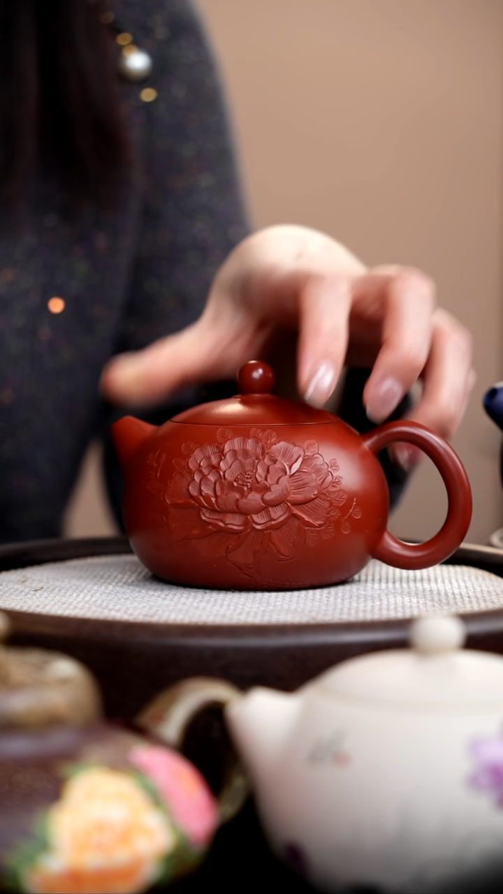 茶壶紫砂朱泥牡丹西施