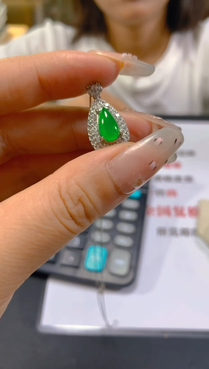 颈饰未镶嵌翡翠多样性发一