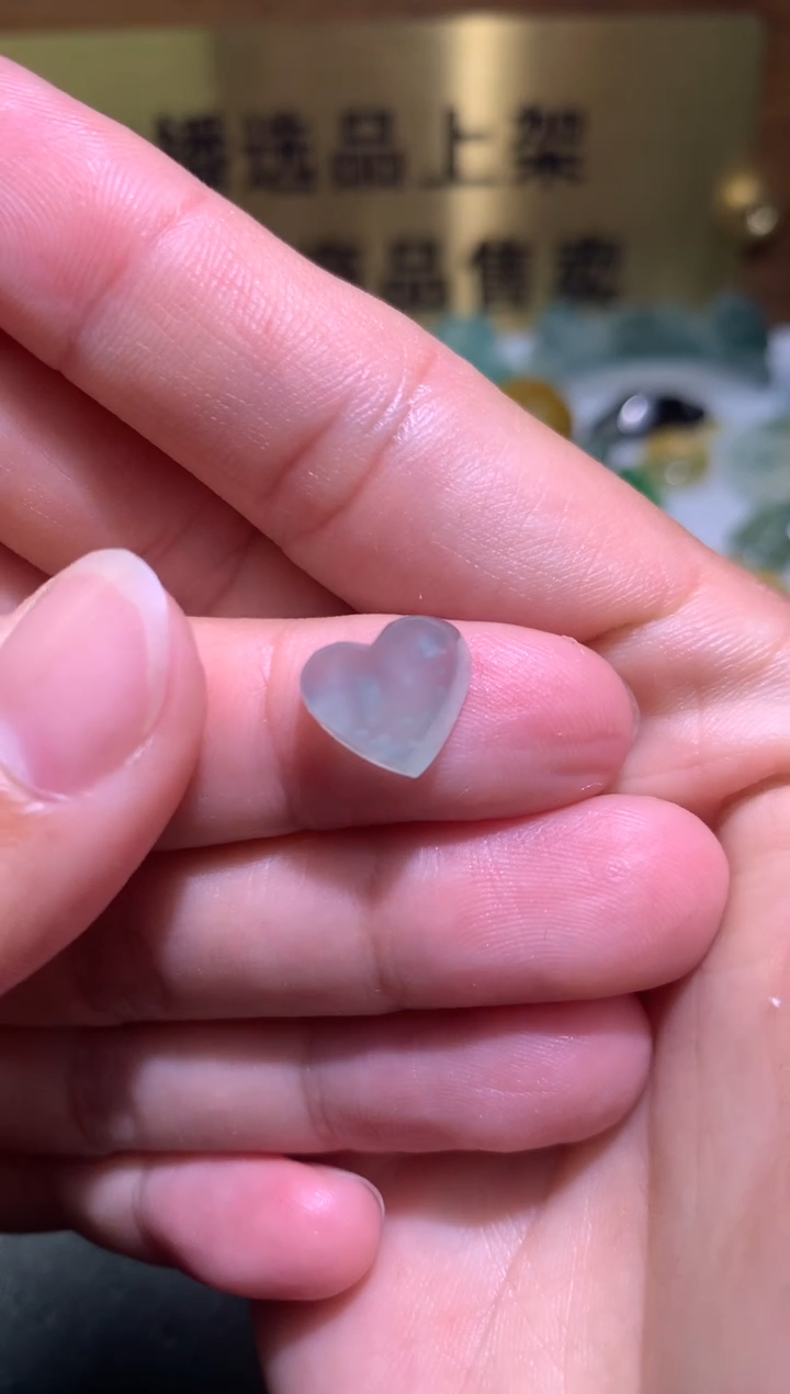 【闪购商品】定制翡翠未镶嵌毛货