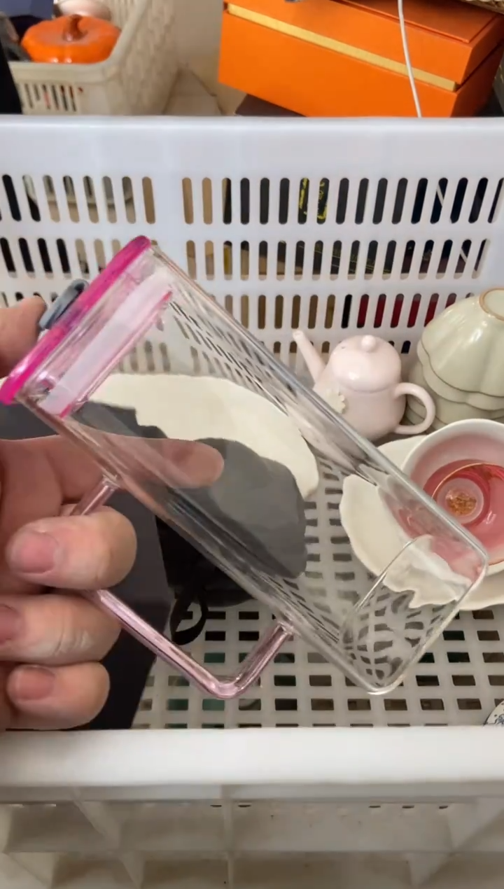 杯无运费险有瑕疵的摄影的产品有使用过的痕迹有点脏介意勿拍