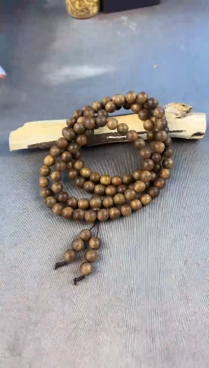 沉香沉香碎屑+富森红土10圆珠多圈沉78克+多样性发一