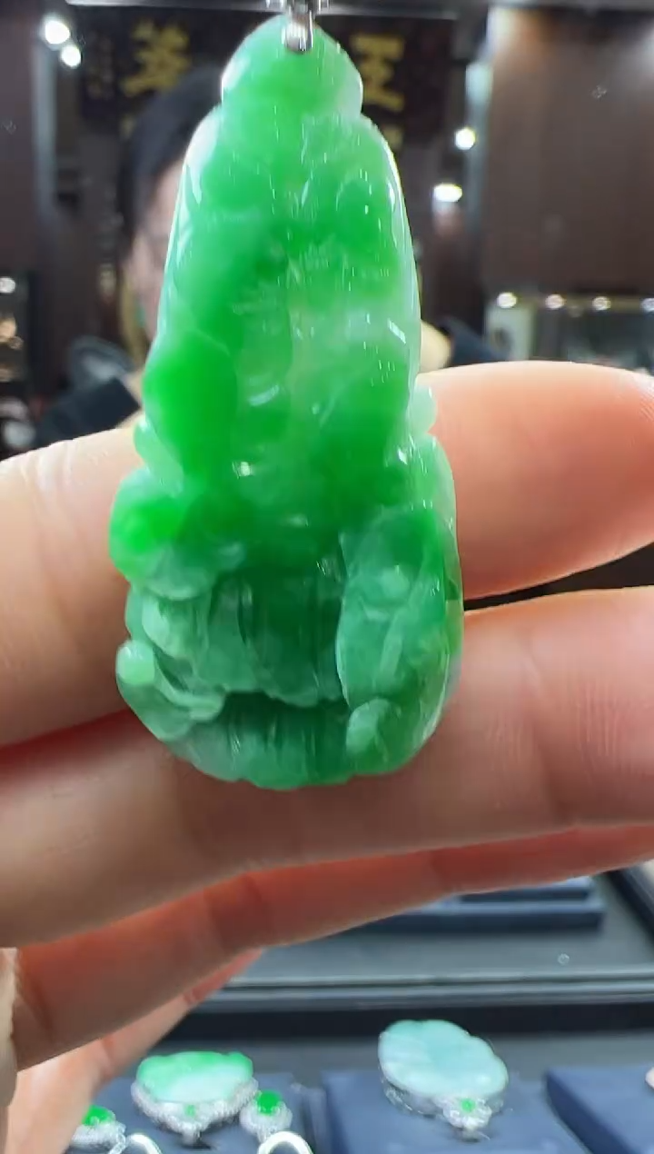 【闪购商品】翡翠挂件18K金镶嵌白菜 不含链