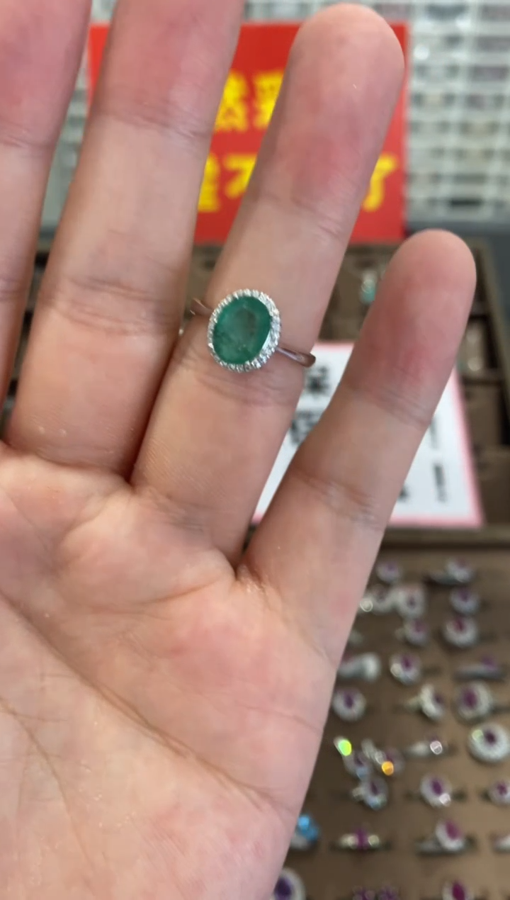 银S925镶嵌戒指祖母绿1