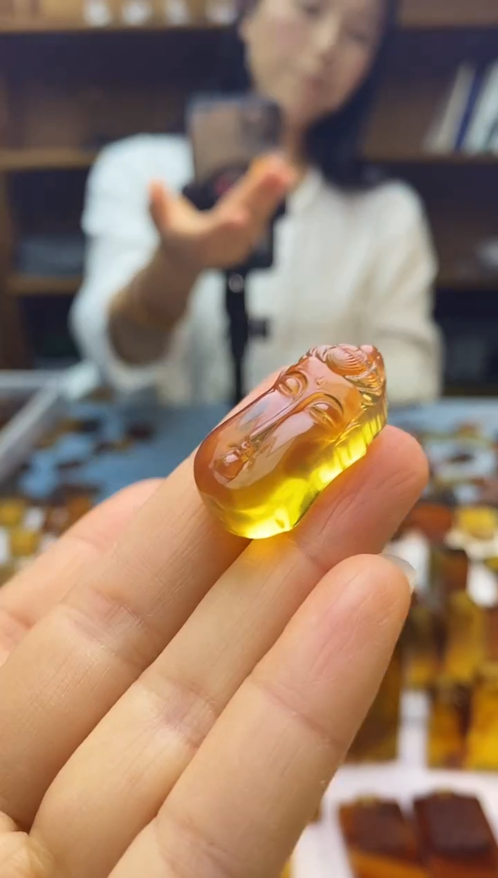 琥珀颈饰未镶嵌SN87-41（佛脸）