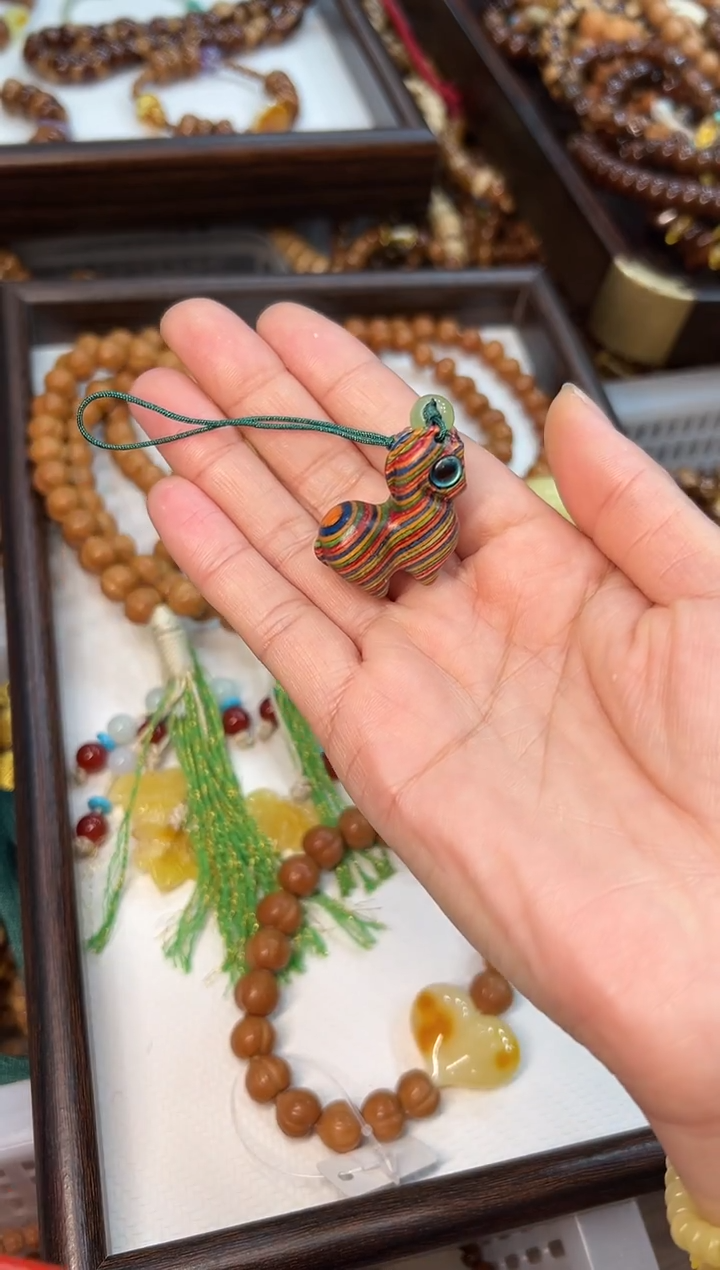 科檀（科特迪瓦檀木）木质 唐马吊坠  钥匙扣