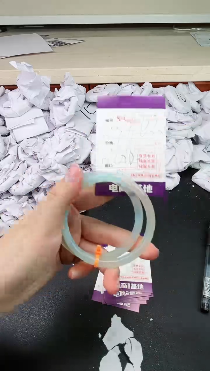 【闪购商品】玛瑙/玉髓手镯合金2639