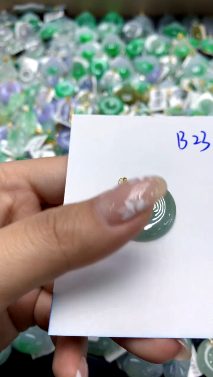 【闪购商品】翡翠颈饰18K金镶嵌111111111111111111
