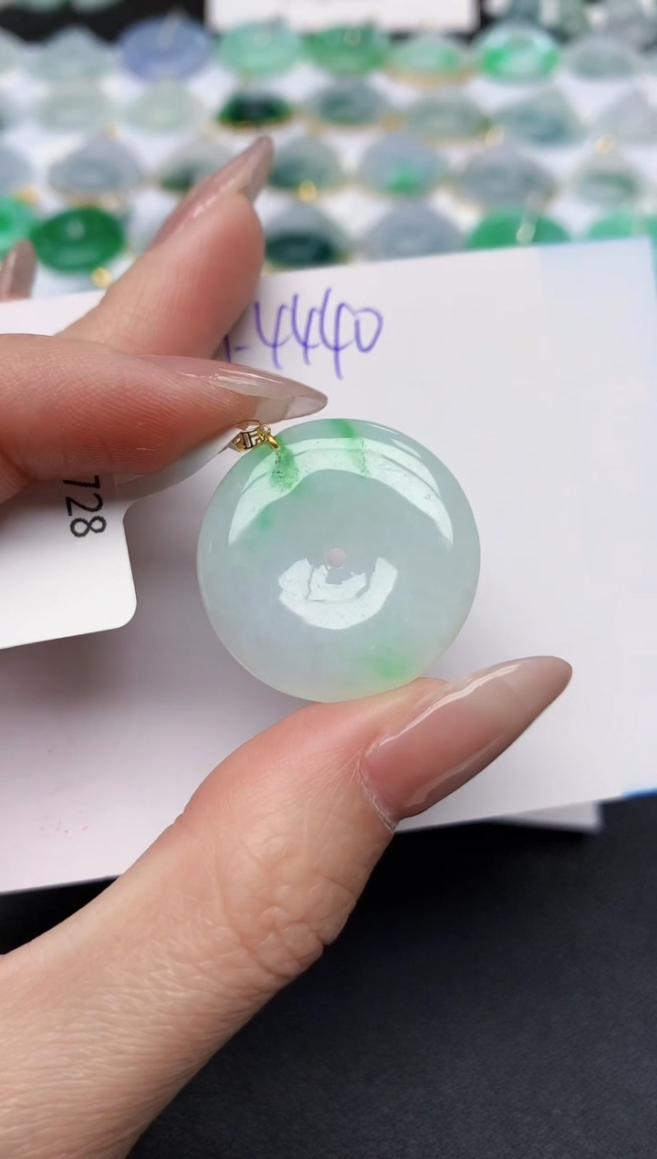 颈饰未镶嵌翡翠天然缅甸A货翡翠百元以上9元证书费自理