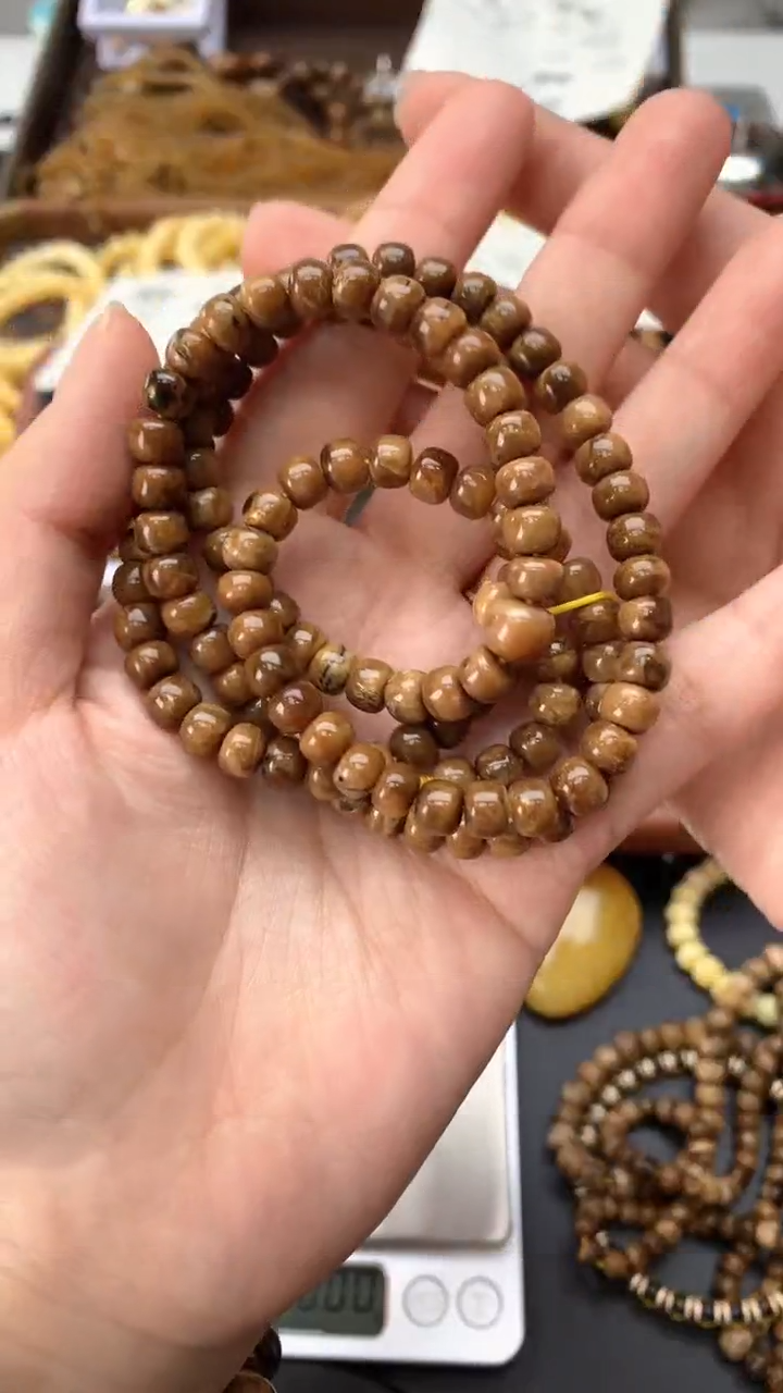 【闪购商品】琥珀珠宝奇石未镶嵌032琥珀蜜蜡 小坑 