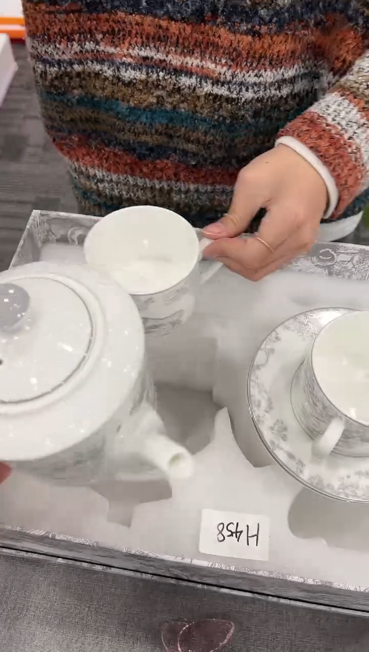 【闪购商品】杯H458--------------