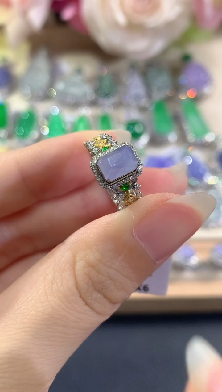 18K金镶嵌戒指翡翠d19 紫货有色差