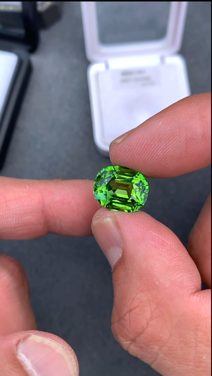 【闪购商品】碧玺裸石未镶嵌9.3克拉