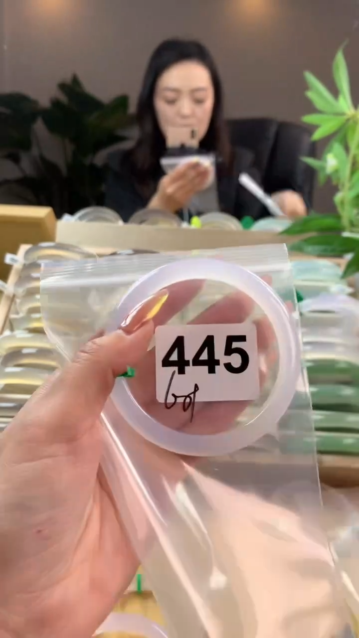 【闪购商品】玛瑙/玉髓手镯未镶嵌445