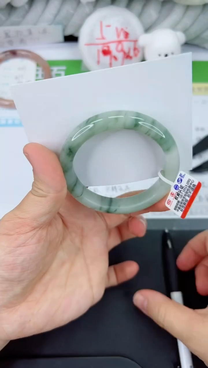 【闪购商品】石英质玉手镯未镶嵌350-54.4