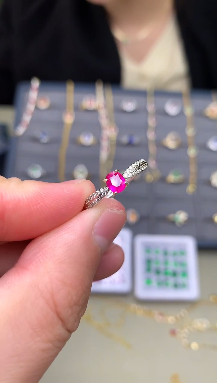 银S925镶嵌戒指红宝石戒指