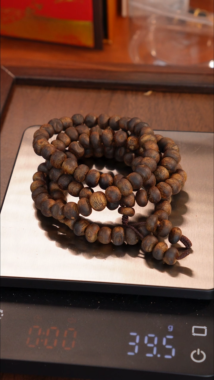 沉香手串封****༻海南10mm虫漏随形多圈手串