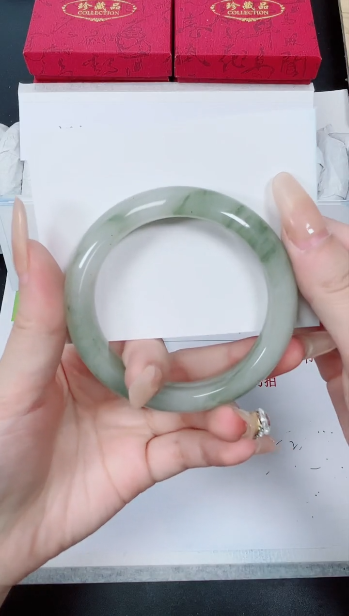 【闪购商品】石英质玉手镯未镶嵌K136-55.6