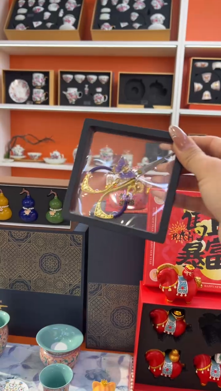 瓷片小乔闪购链接