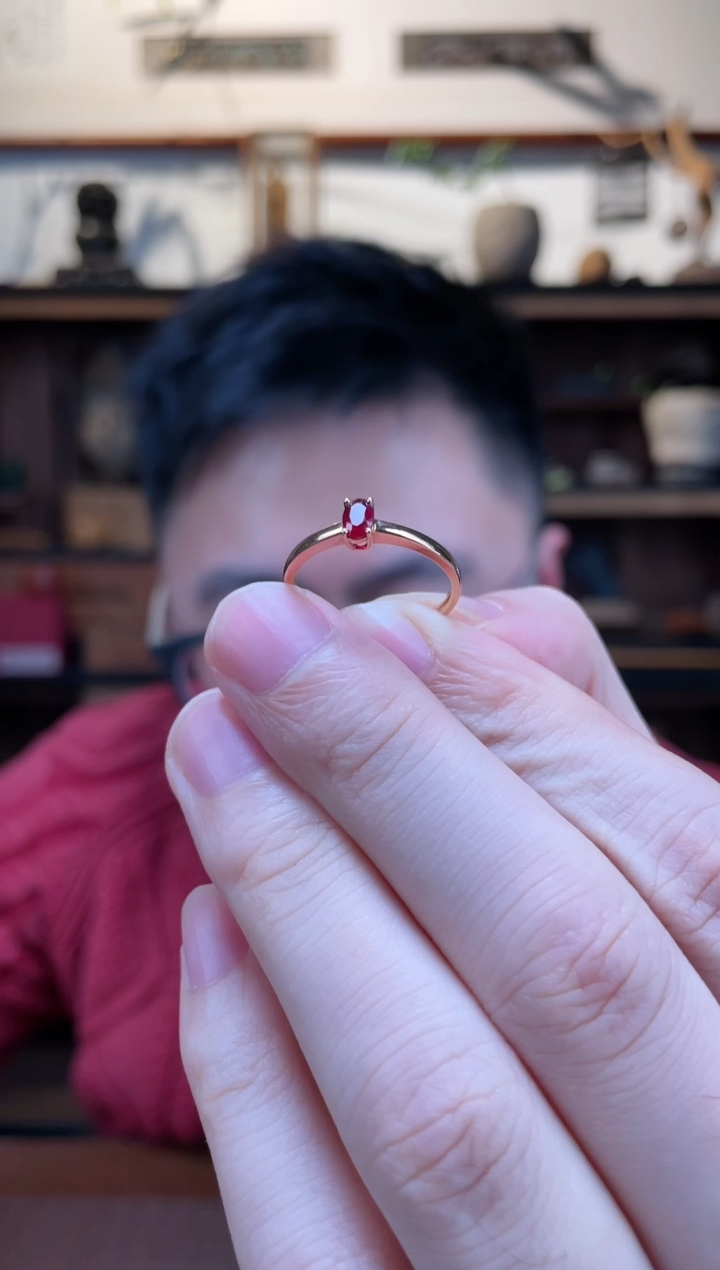 【闪购商品】红宝石戒指18K金镶嵌18K金红宝石戒指CBGF