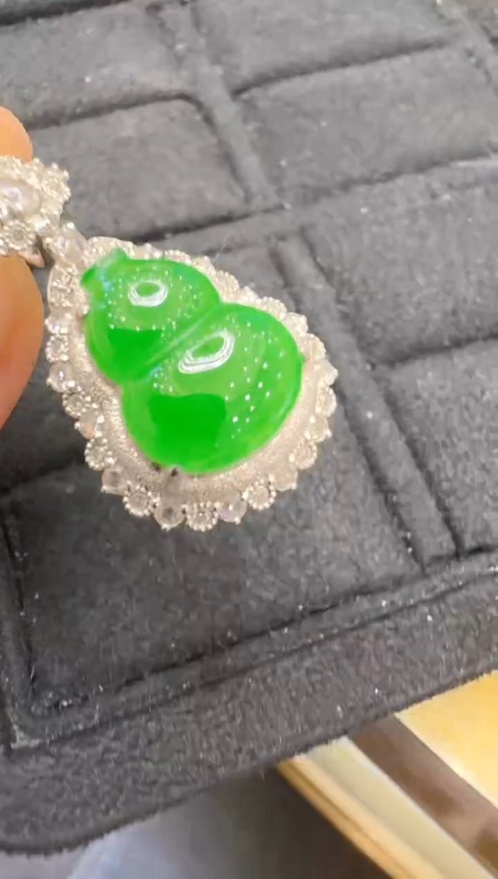 翡翠18K金镶嵌吊坠(不含链)多样性团购发一件