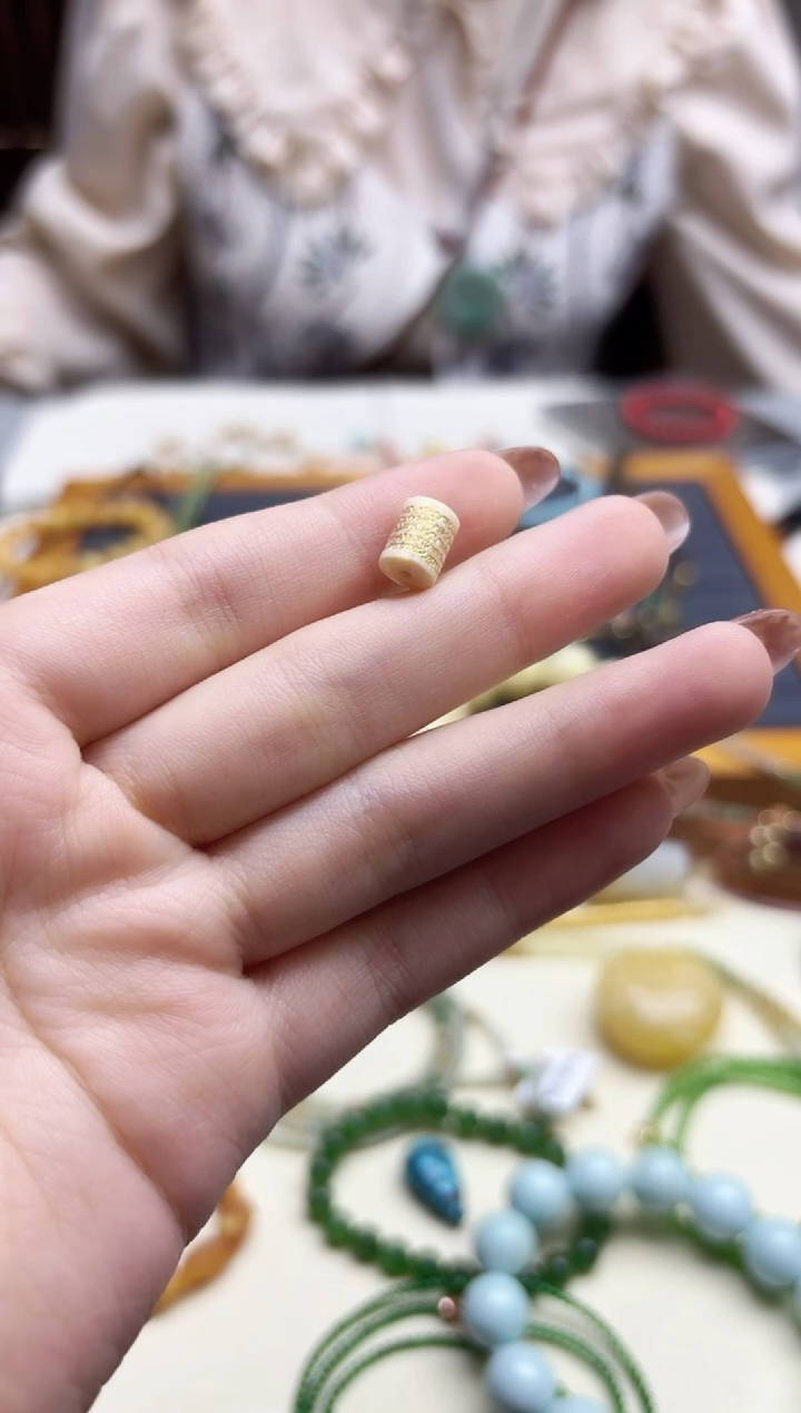 未镶嵌配饰玛瑙/玉髓玛瑙桶珠配饰6*8mmXD