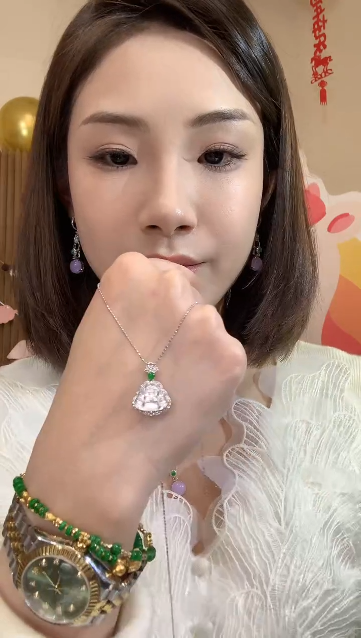 吊坠(不含链)18K金镶嵌翡翠A15 多样性发货一件