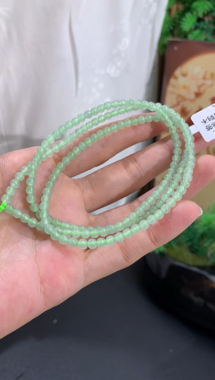 未镶嵌手串翡翠淡淡晴底 卡3.7mm