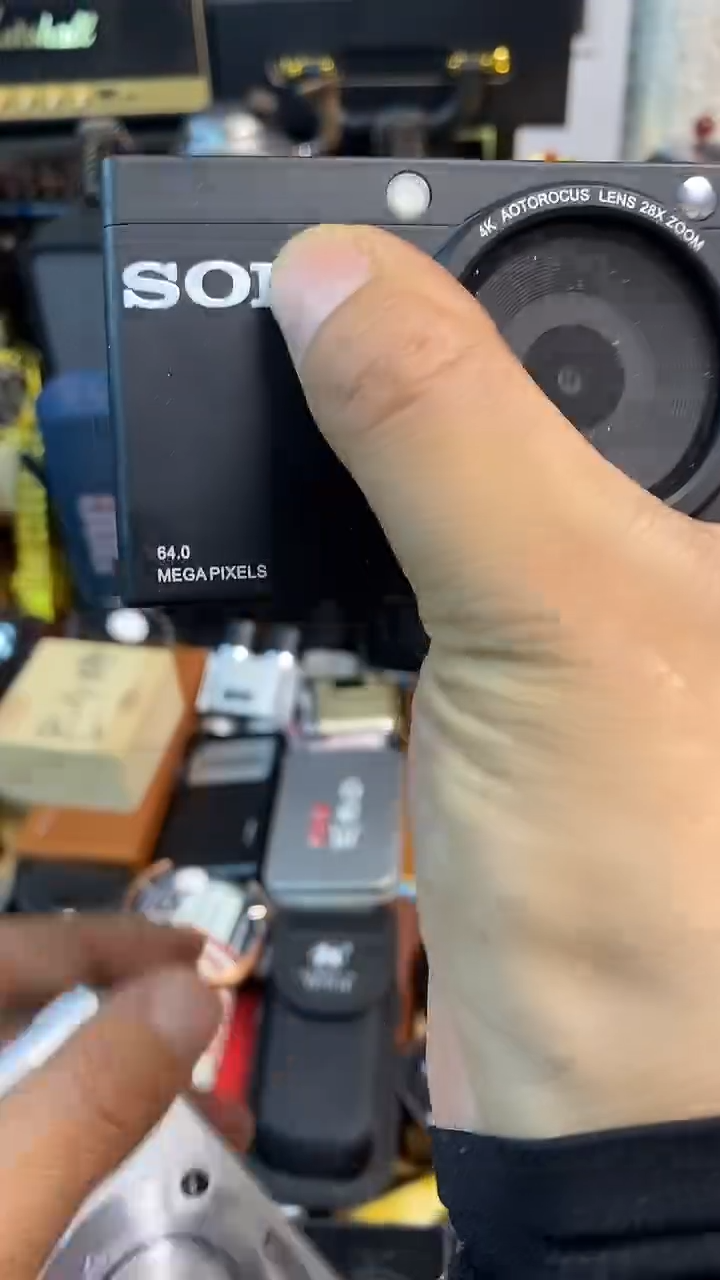 瓷片闪购商品，如图所示