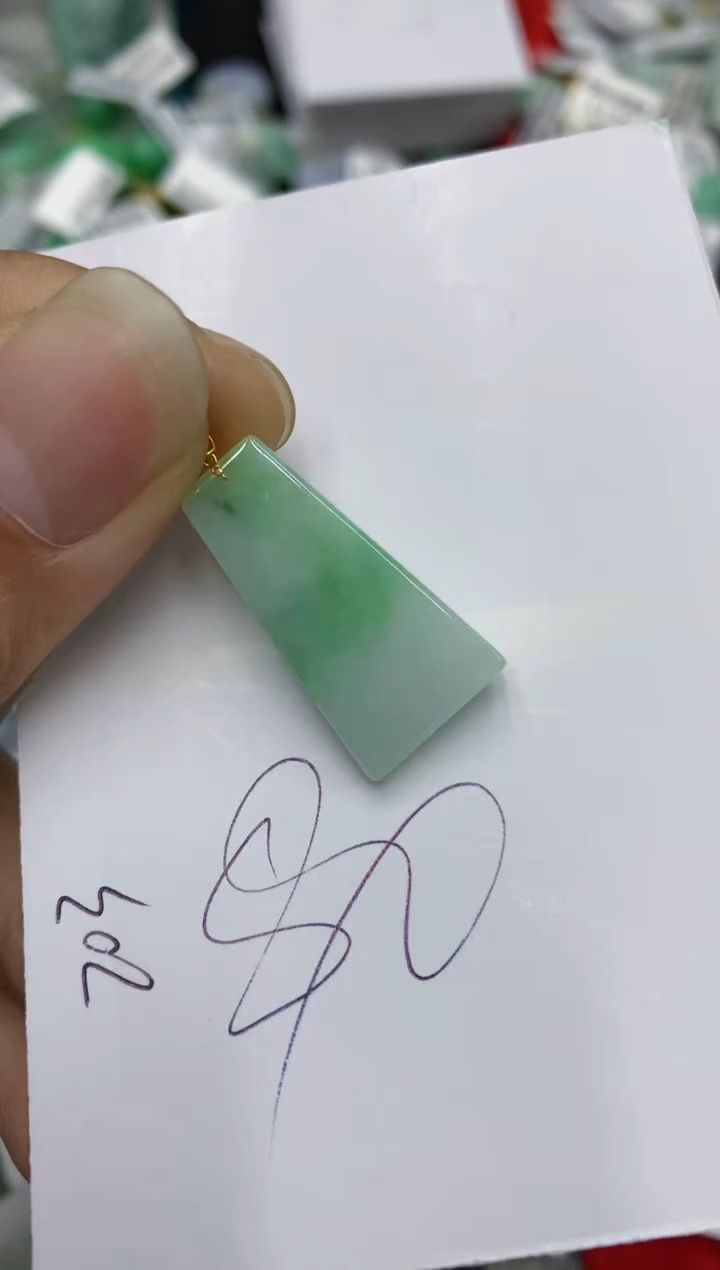 翡翠18K金镶嵌颈饰号链接111111111