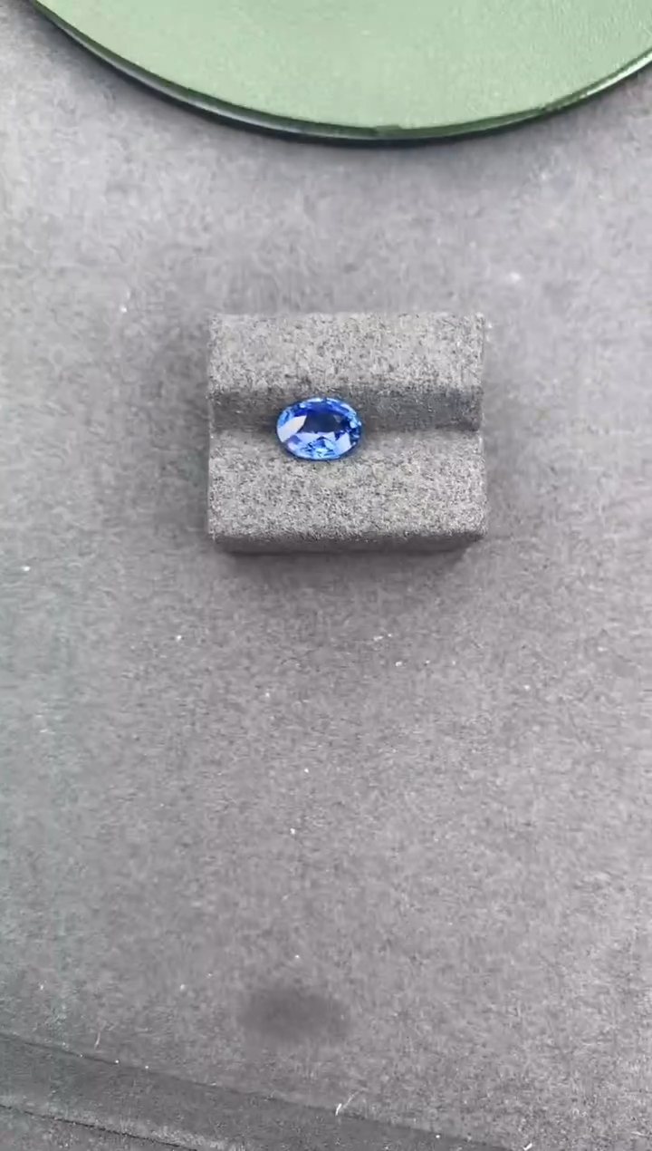 【闪购商品】蓝宝石裸石未镶嵌2ct矢车菊