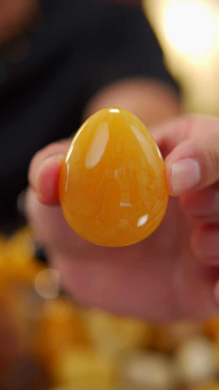 未镶嵌颈饰蜜蜡19.5焦皮料水滴